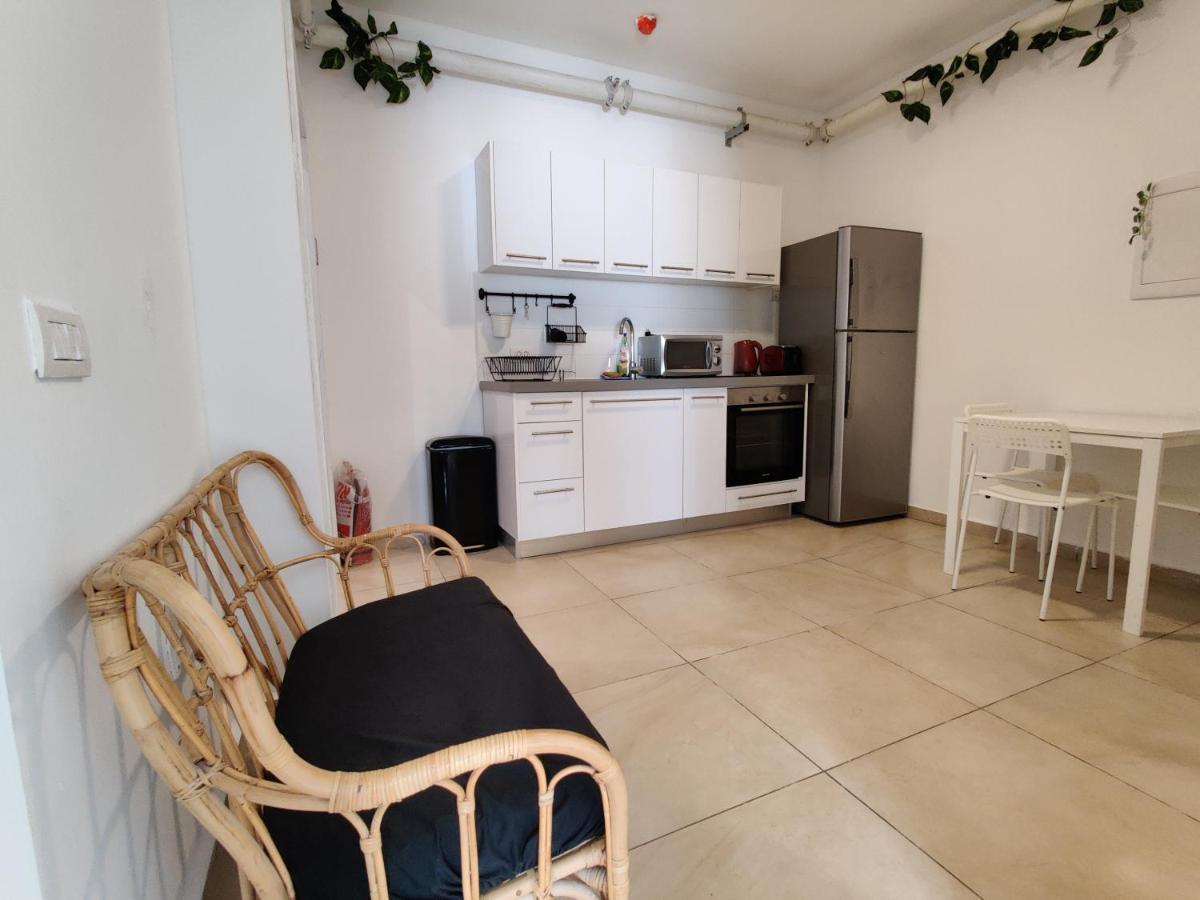 Begin19 Apartments&Hostel Tel Aviv Buitenkant foto